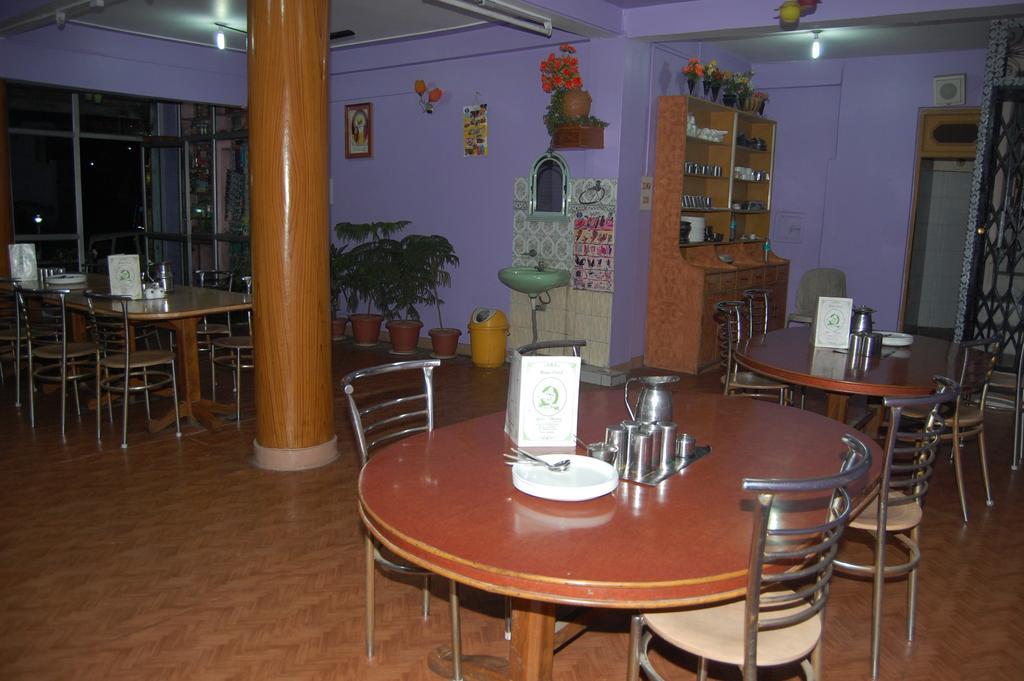 Hotel Ashish Inn Kandaghat Екстер'єр фото
